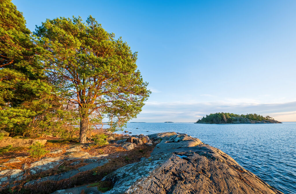 Peaceful coastal view of the archipelago, highlighting the importance of sustainability.